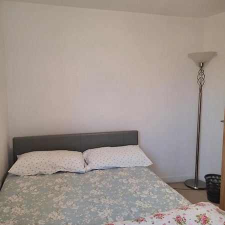 Room Near Heathrow Airport 希思罗 外观 照片