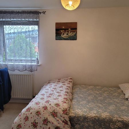 Room Near Heathrow Airport 希思罗 外观 照片